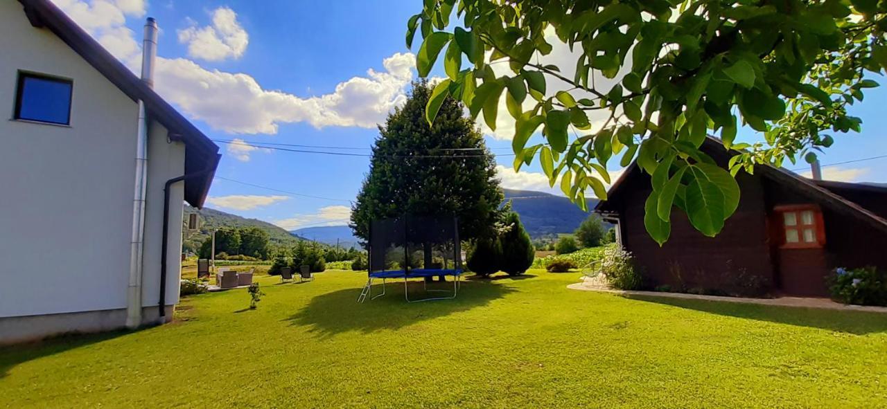 Wooden House Nela Near Plitvice Lakes Smoljanac Extérieur photo